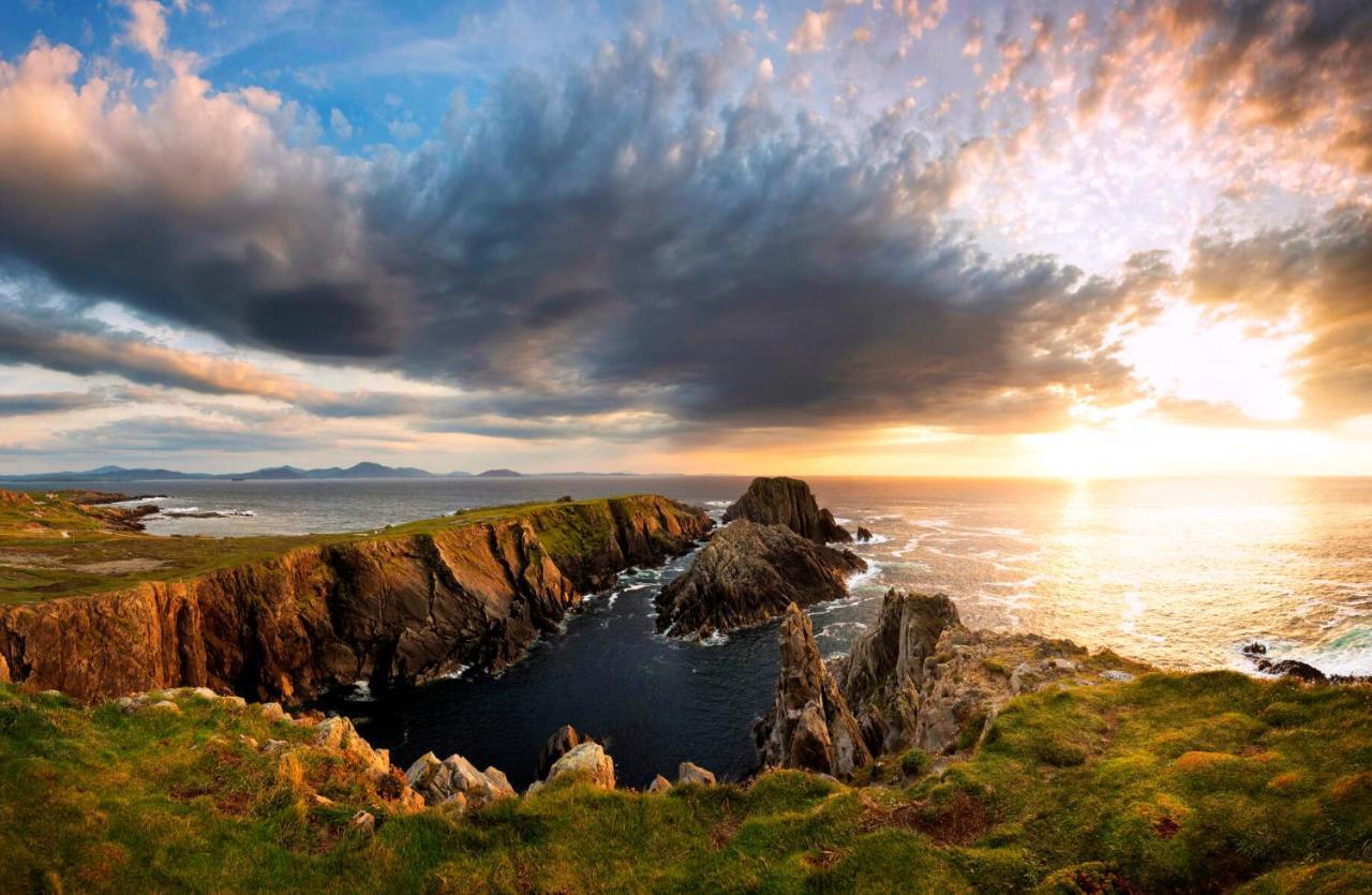Joyce'S Carndonagh Inishowen Eksteriør bilde
